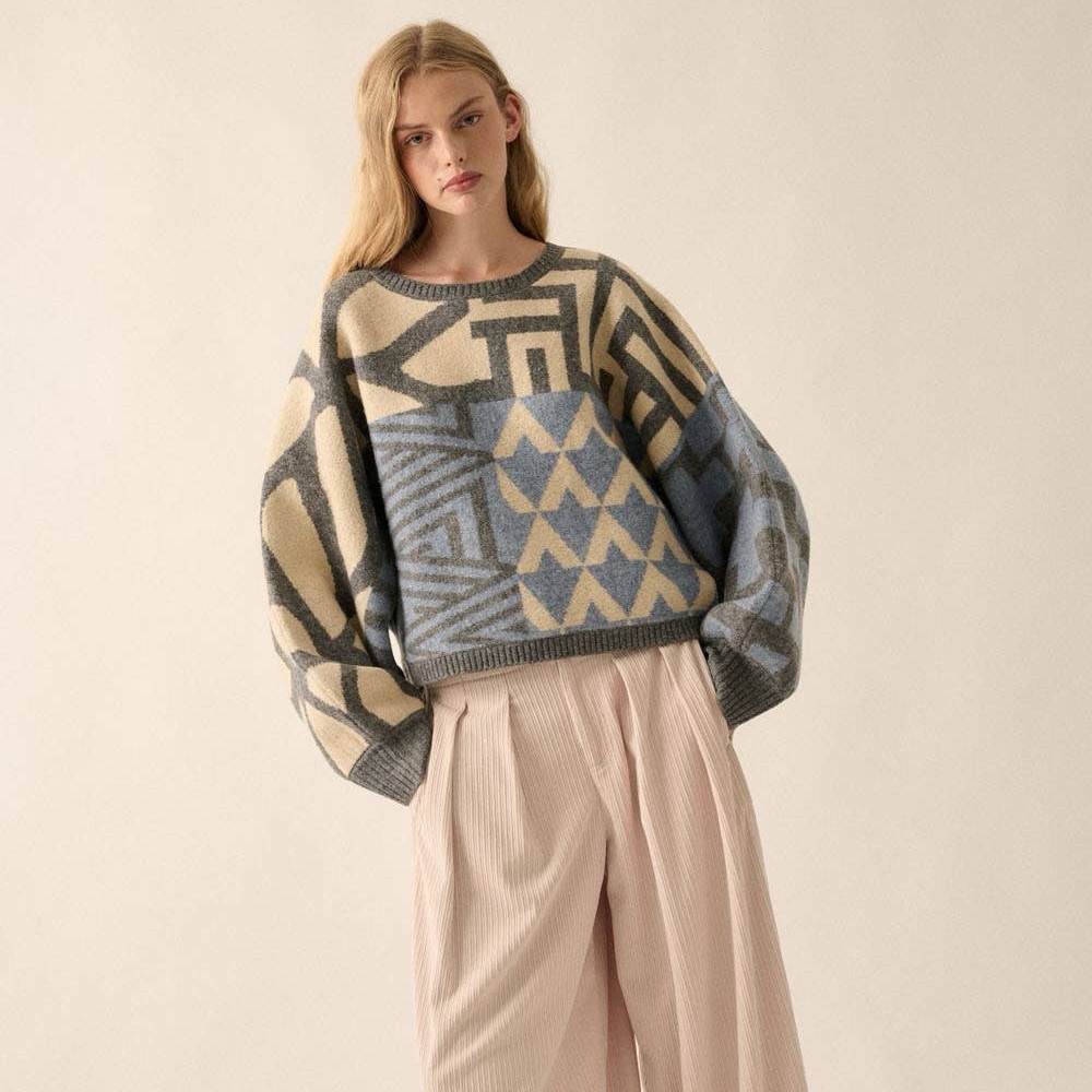 Promesa Geometric Sweater with Cream Wide Leg Pants